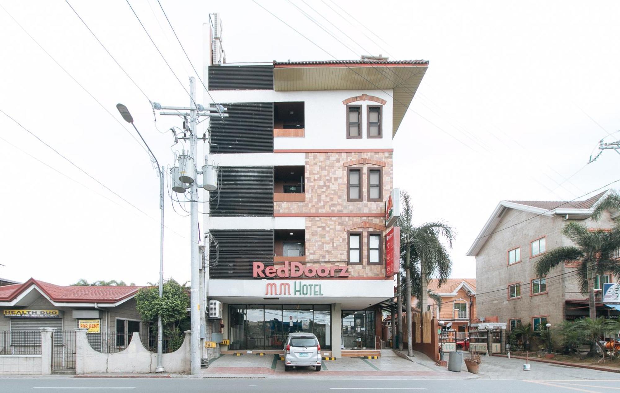 RedDoorz Plus near Bamboo Organ Las Piñas Exterior foto